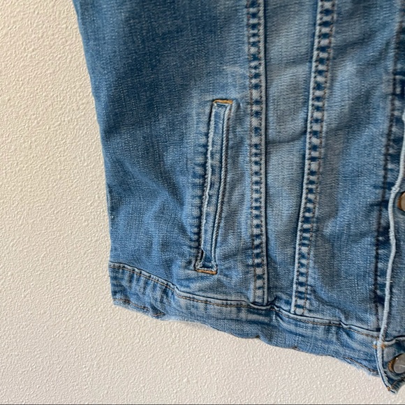 Free People X M2F Coastal Cowgirl Denim Sleeveless Trucket Jacket Frayed -Small - Picture 4 of 12